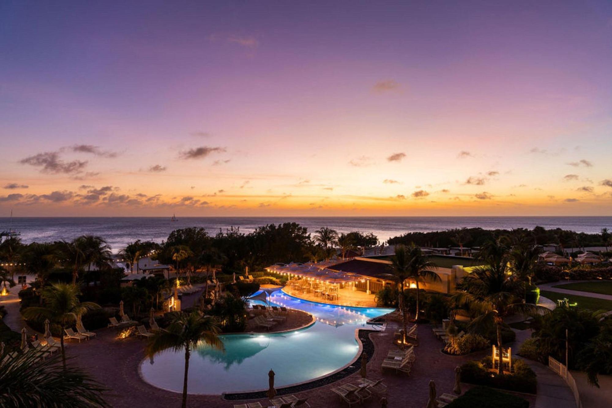 Отель The Ritz-Carlton, Aruba Палм Бич Экстерьер фото