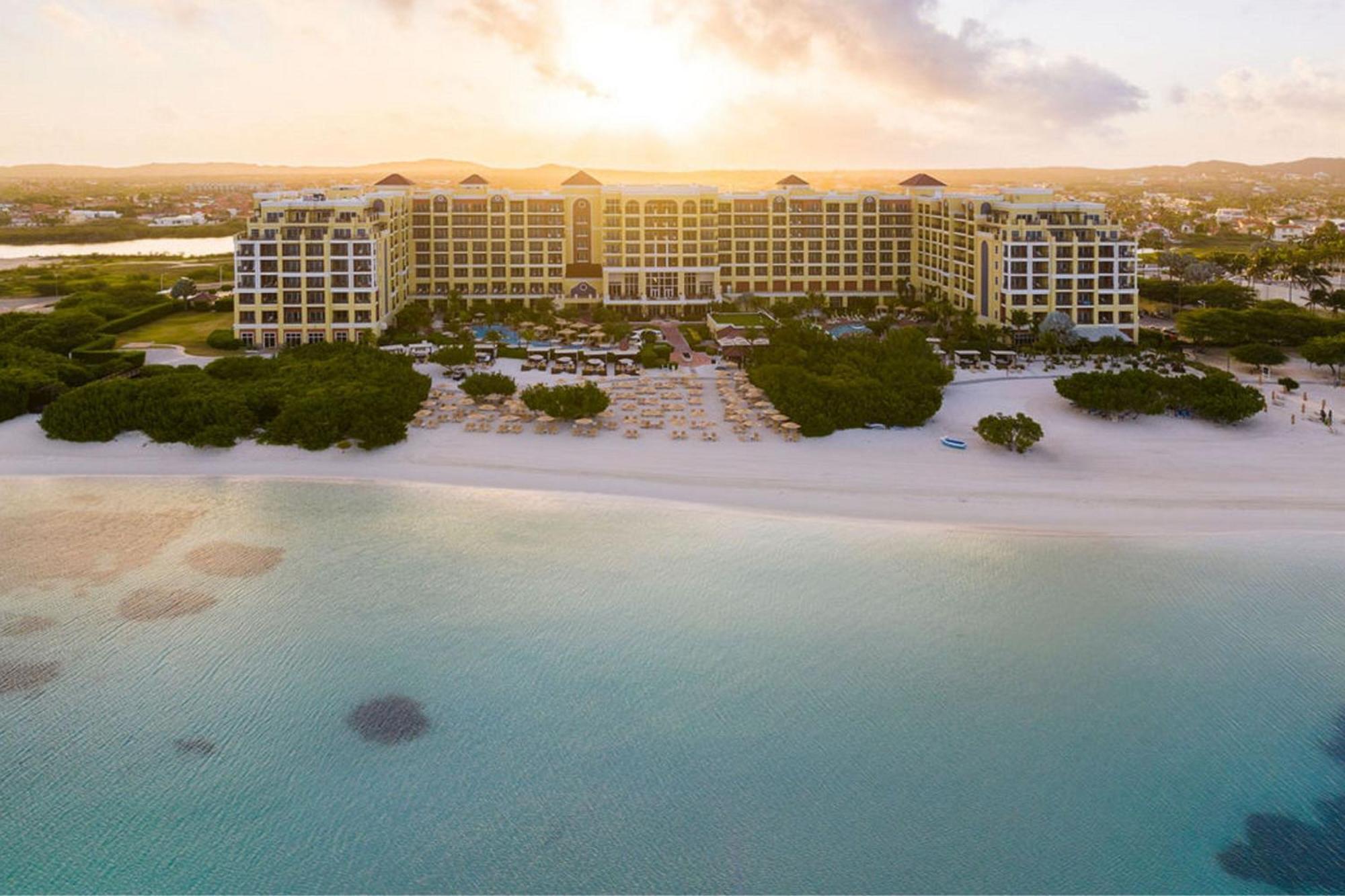 Отель The Ritz-Carlton, Aruba Палм Бич Экстерьер фото